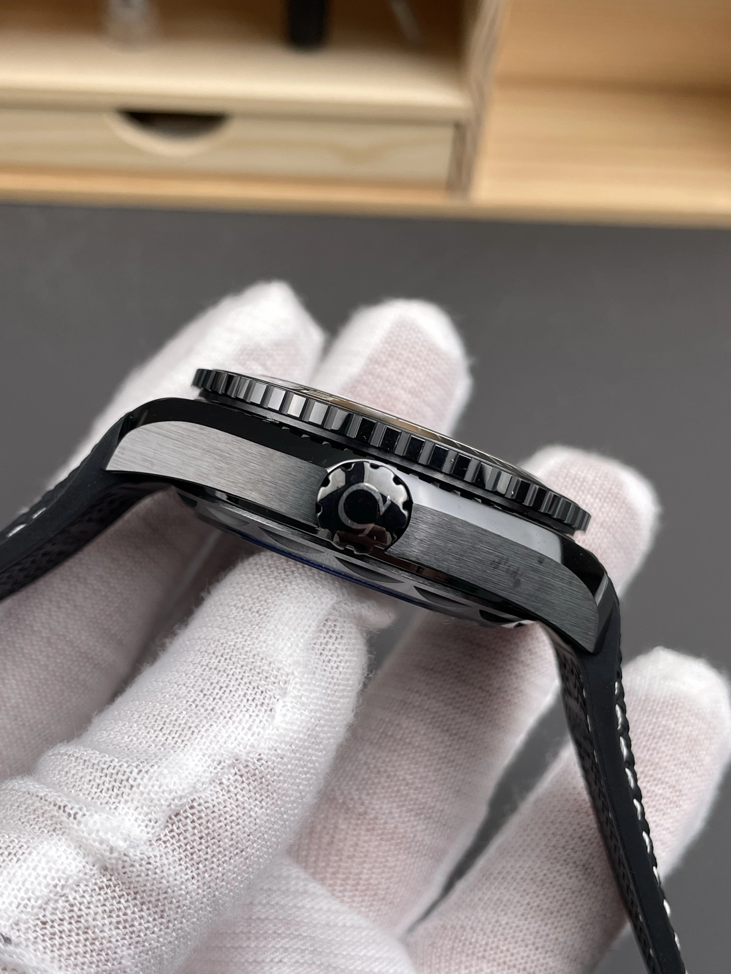 Trendsetting CBD Factory Omega Seamaster Planet Ocean 600M GMT 45.5mm “Deep Black” (215.92.46.22.01.001) 1:1 Super Clone – DD8906 Movement 303